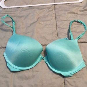 Victoria’s Secret push-up bra. 34C.